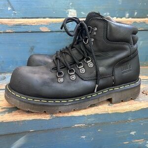 Dr MARTENS INDUSTRIAL STEEL TOE BOOT.